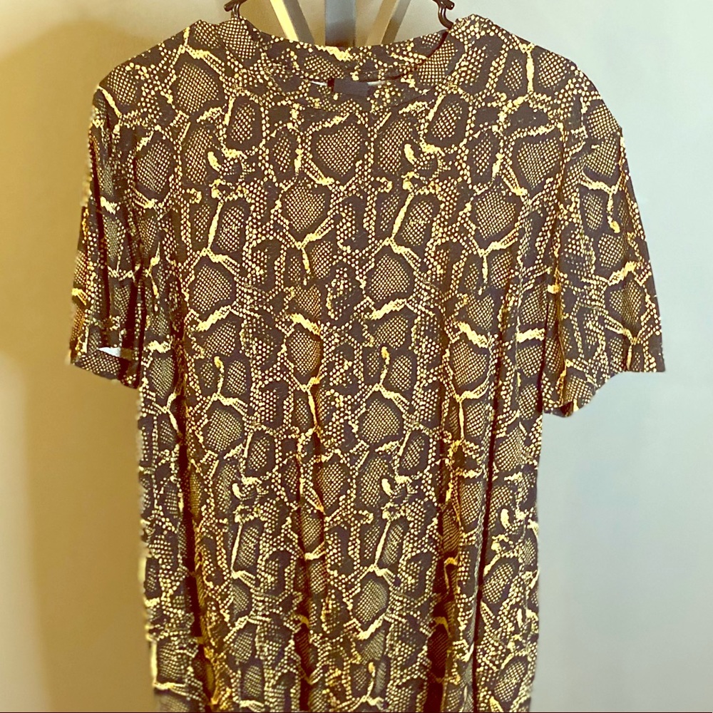 H&M Men’s Snakeskin T-Shirt